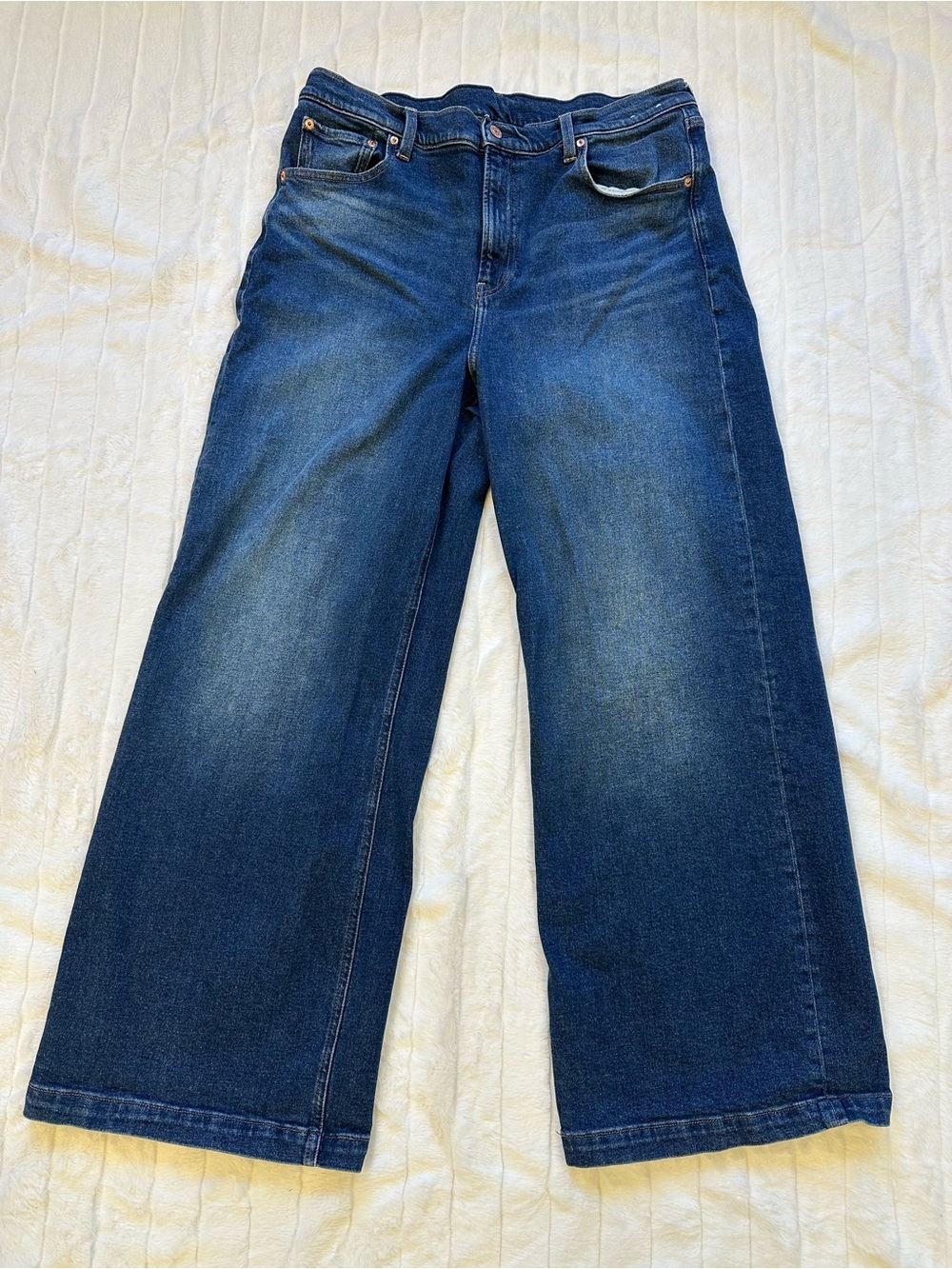 GAP High Rise Stride Relaxed Wide-Leg Jeans in Deep Blue Denim